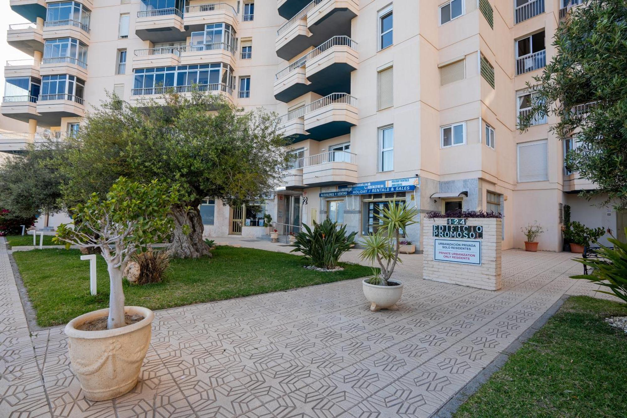 Vistas Al Mar En Fuengirola Parkig Gratuito Apartment Exterior photo
